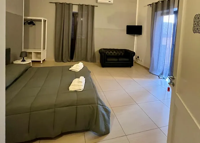 Persefone Luxury 4* אגריג'נטו